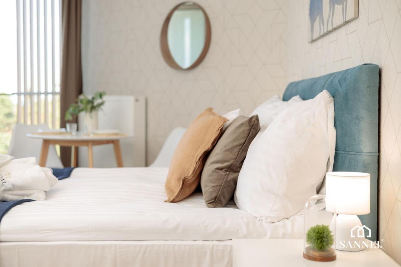 Apartament Horizon Z Dostepem Do Basenow,Strefy Saun,Jacuzzi- Pinea Apartments Pobierowo-Sannel Apartments For Rent Esterno foto